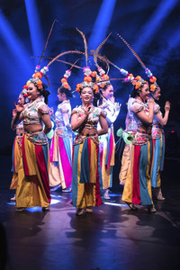 Premiere der Jubiläumsshow '30 Jahre Chinesischer Nationalcircus' in Hannover