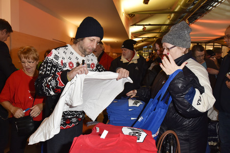 24. Weihnachtsfeier für Obdachlose und Bedürftige in Berlin