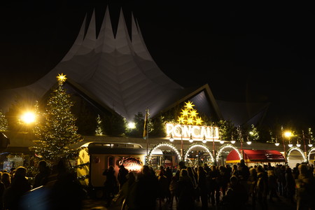 Premiere vom 15. Original Roncalli Weihnachtscircus in Berlin