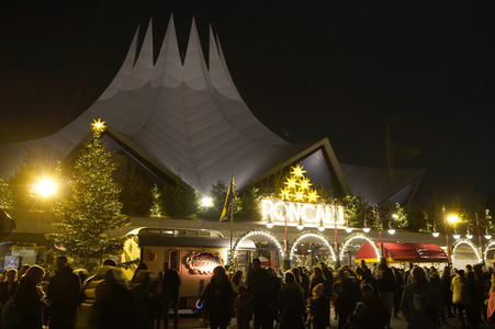 Premiere vom 15. Original Roncalli Weihnachtscircus in Berlin