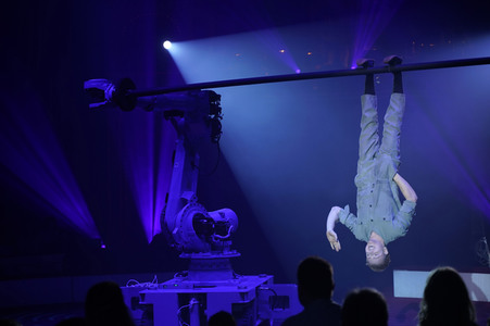 Premiere vom 15. Original Roncalli Weihnachtscircus in Berlin