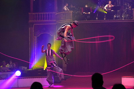 Premiere vom 15. Original Roncalli Weihnachtscircus in Berlin