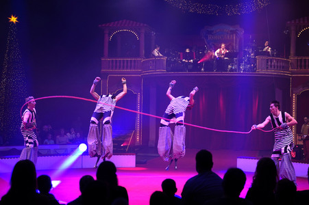 Premiere vom 15. Original Roncalli Weihnachtscircus in Berlin