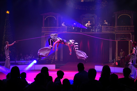 Premiere vom 15. Original Roncalli Weihnachtscircus in Berlin