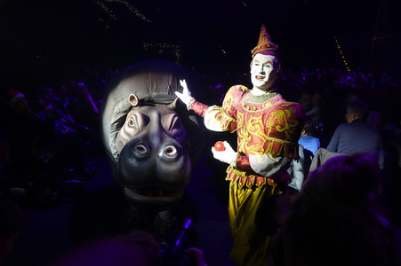 Premiere vom 15. Original Roncalli Weihnachtscircus in Berlin