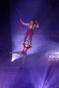Premiere vom 15. Original Roncalli Weihnachtscircus in Berlin