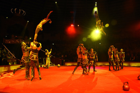 Premiere 1. Winterprogramm 2018 Circus Krone in München