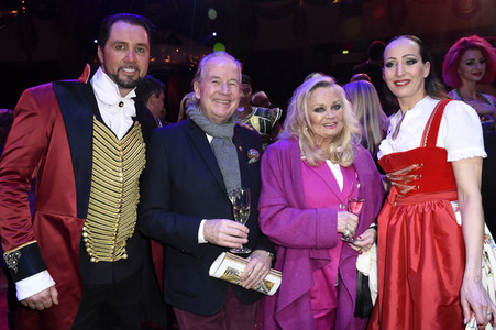 Premiere 1. Winterprogramm 2018 Circus Krone in München