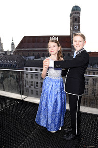 Photocall mit den Narrhalla Prinzenpaaren 2019 in München