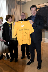 Die Sternsinger bei Markus Söder in München