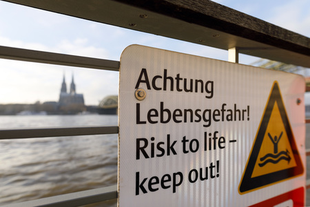 Symbolbild Rheinpegel
