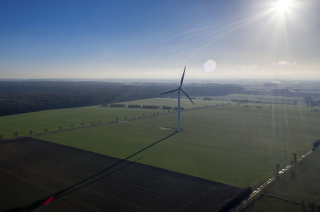 Symbolfoto Windkraftanlage