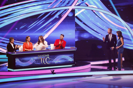 1. Live-Sendung der TV Show 'Dancing on Ice' in Köln