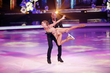 1. Live-Sendung der TV Show 'Dancing on Ice' in Köln