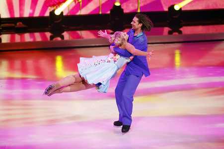1. Live-Sendung der TV Show 'Dancing on Ice' in Köln