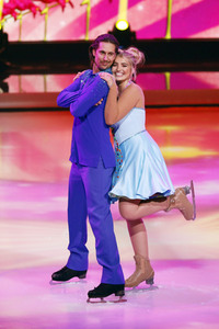1. Live-Sendung der TV Show 'Dancing on Ice' in Köln