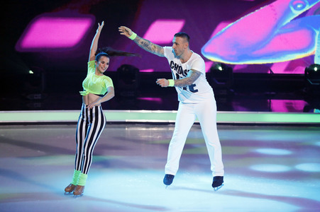 1. Live-Sendung der TV Show 'Dancing on Ice' in Köln