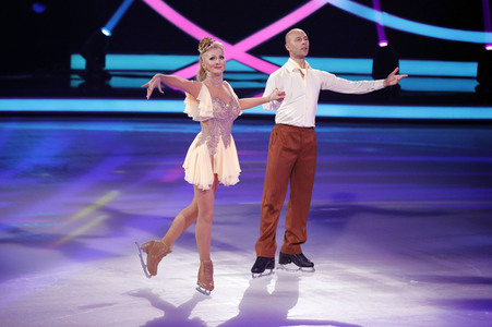 1. Live-Sendung der TV Show 'Dancing on Ice' in Köln