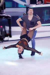 1. Live-Sendung der TV Show 'Dancing on Ice' in Köln