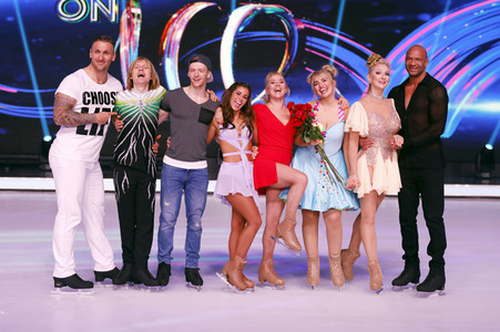 1. Live-Sendung der TV Show 'Dancing on Ice' in Köln