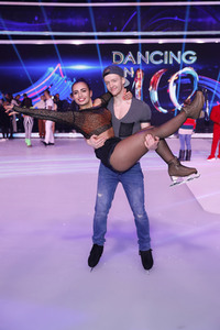 1. Live-Sendung der TV Show 'Dancing on Ice' in Köln