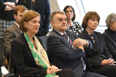 Bundesverdiestkreuz für Henning Krautmacher in Düsseldorf
