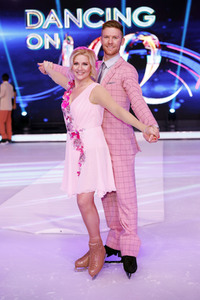 2. Live-Sendung der TV Show 'Dancing on Ice' in Köln