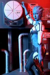 GEEK ART: 'Mass Effect' Bodypainting