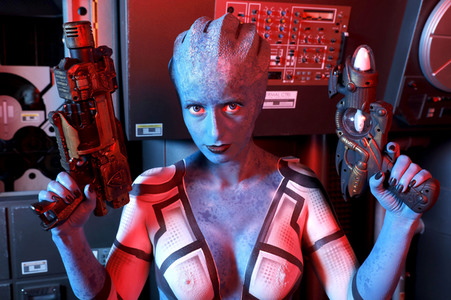 GEEK ART: 'Mass Effect' Bodypainting