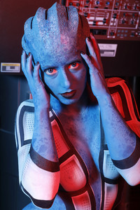 GEEK ART: 'Mass Effect' Bodypainting