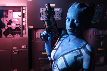 GEEK ART: 'Mass Effect' Bodypainting