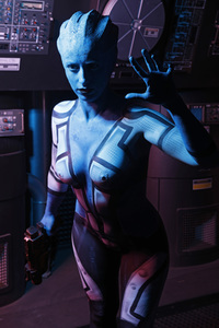 GEEK ART: 'Mass Effect' Bodypainting