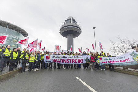 Verdi Warnstreik des Sicherheitspersonals am Flughafen Hannover