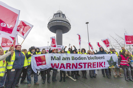 Verdi Warnstreik des Sicherheitspersonals am Flughafen Hannover