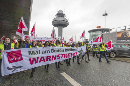 Verdi Warnstreik des Sicherheitspersonals am Flughafen Hannover