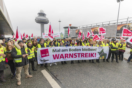Verdi Warnstreik des Sicherheitspersonals am Flughafen Hannover