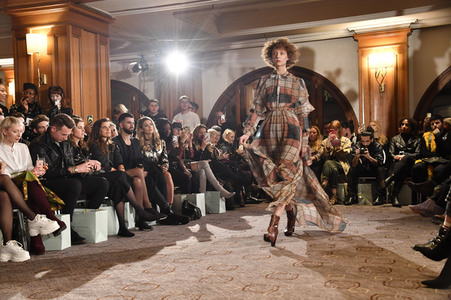 Marcel Ostertag Fashion Show auf der Berlin Fashion Week Autumn/Winter 2019