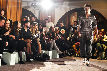 Marcel Ostertag Fashion Show auf der Berlin Fashion Week Autumn/Winter 2019