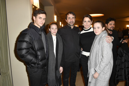 Theaterpremiere 'Hase Hase' in Berlin