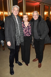 Theaterpremiere 'Hase Hase' in Berlin