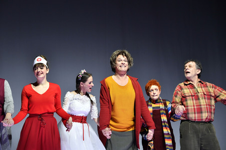 Theaterpremiere 'Hase Hase' in Berlin