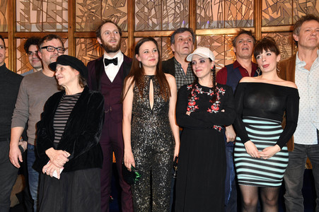 Theaterpremiere 'Hase Hase' in Berlin