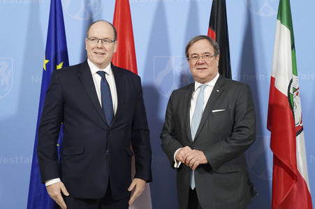 Fürst Albert II. von Monaco in der Staatskanzlei NRW in Düsseldorf