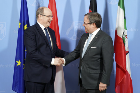 Fürst Albert II. von Monaco in der Staatskanzlei NRW in Düsseldorf