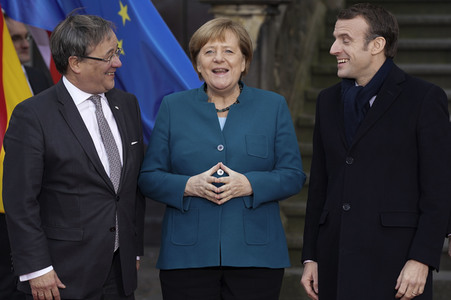 Erneuerung des deutsch-französischen Freundschaftsvertrages in Aachen