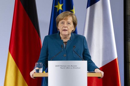 Erneuerung des deutsch-französischen Freundschaftsvertrages in Aachen