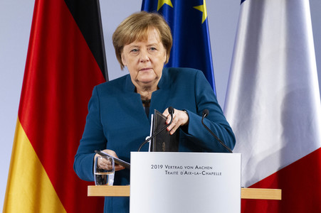 Erneuerung des deutsch-französischen Freundschaftsvertrages in Aachen