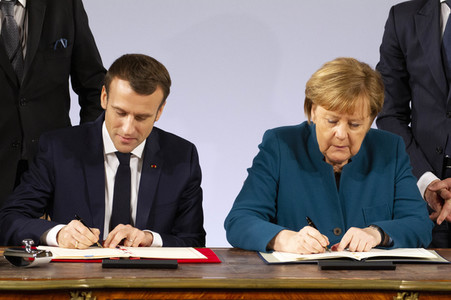 Erneuerung des deutsch-französischen Freundschaftsvertrages in Aachen