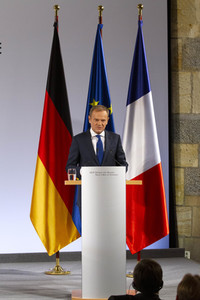 Erneuerung des deutsch-französischen Freundschaftsvertrages in Aachen