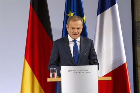 Erneuerung des deutsch-französischen Freundschaftsvertrages in Aachen